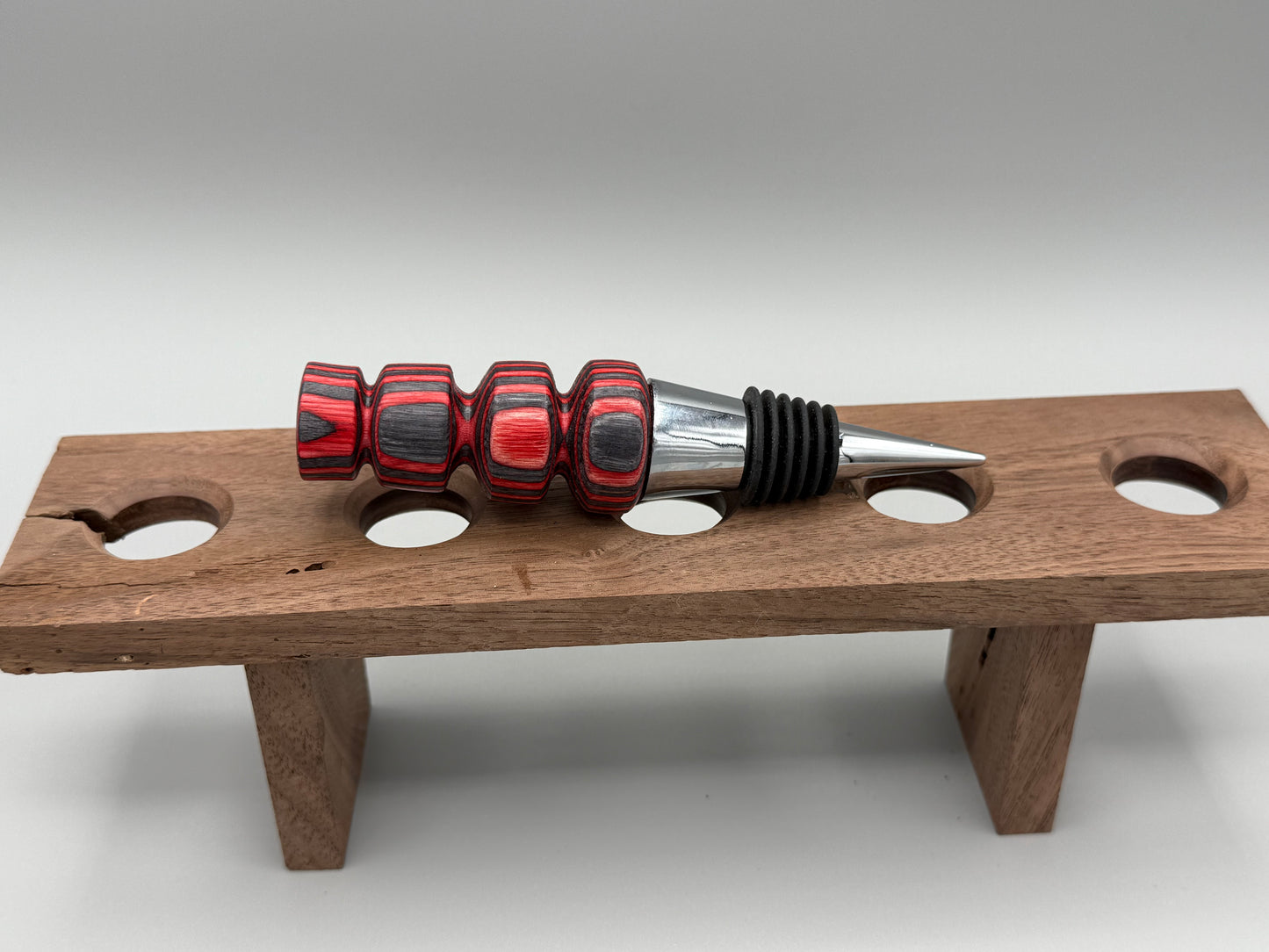 Red Spree Wine Stopper