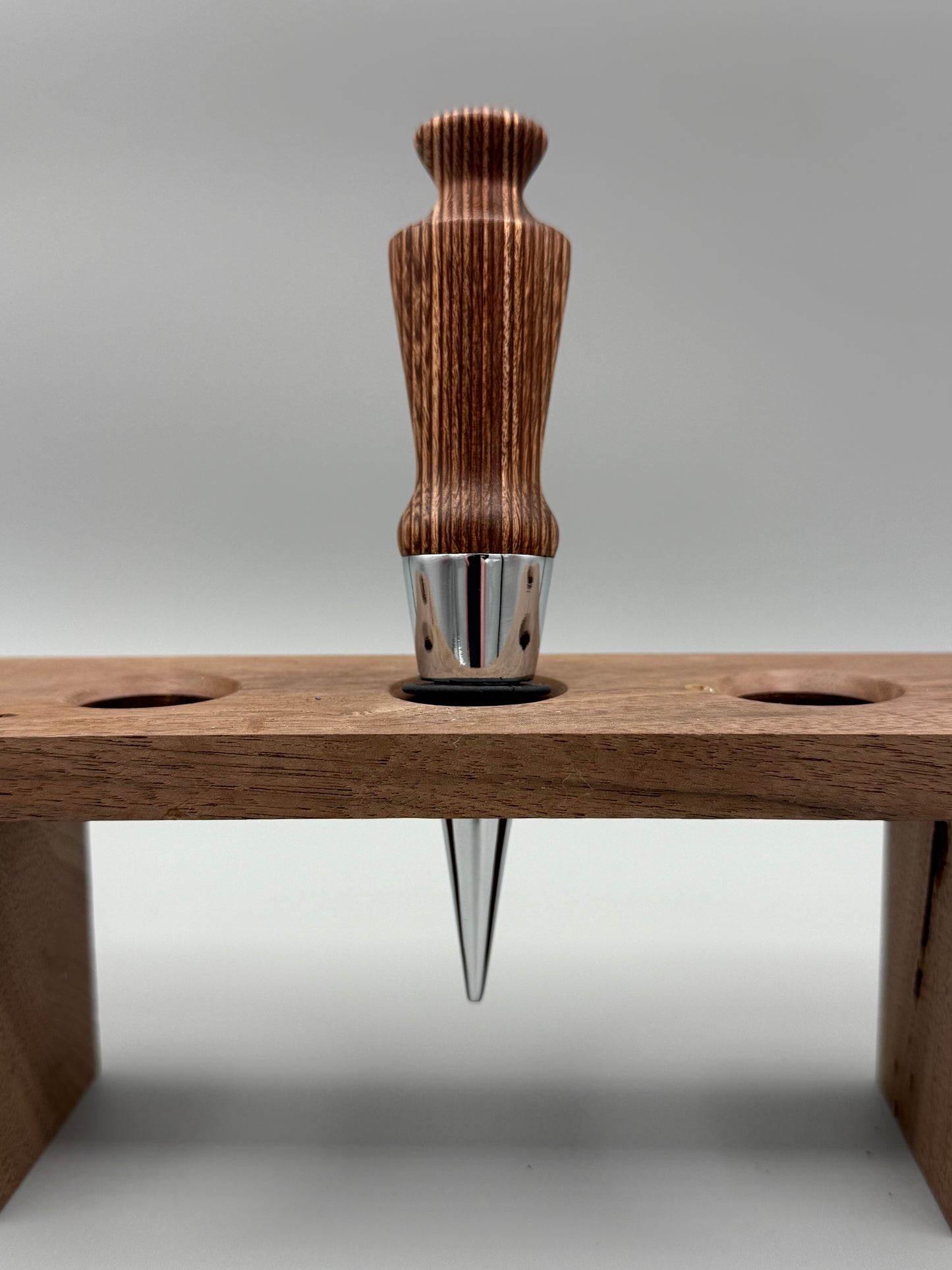 Wood Tone Wine Stopper